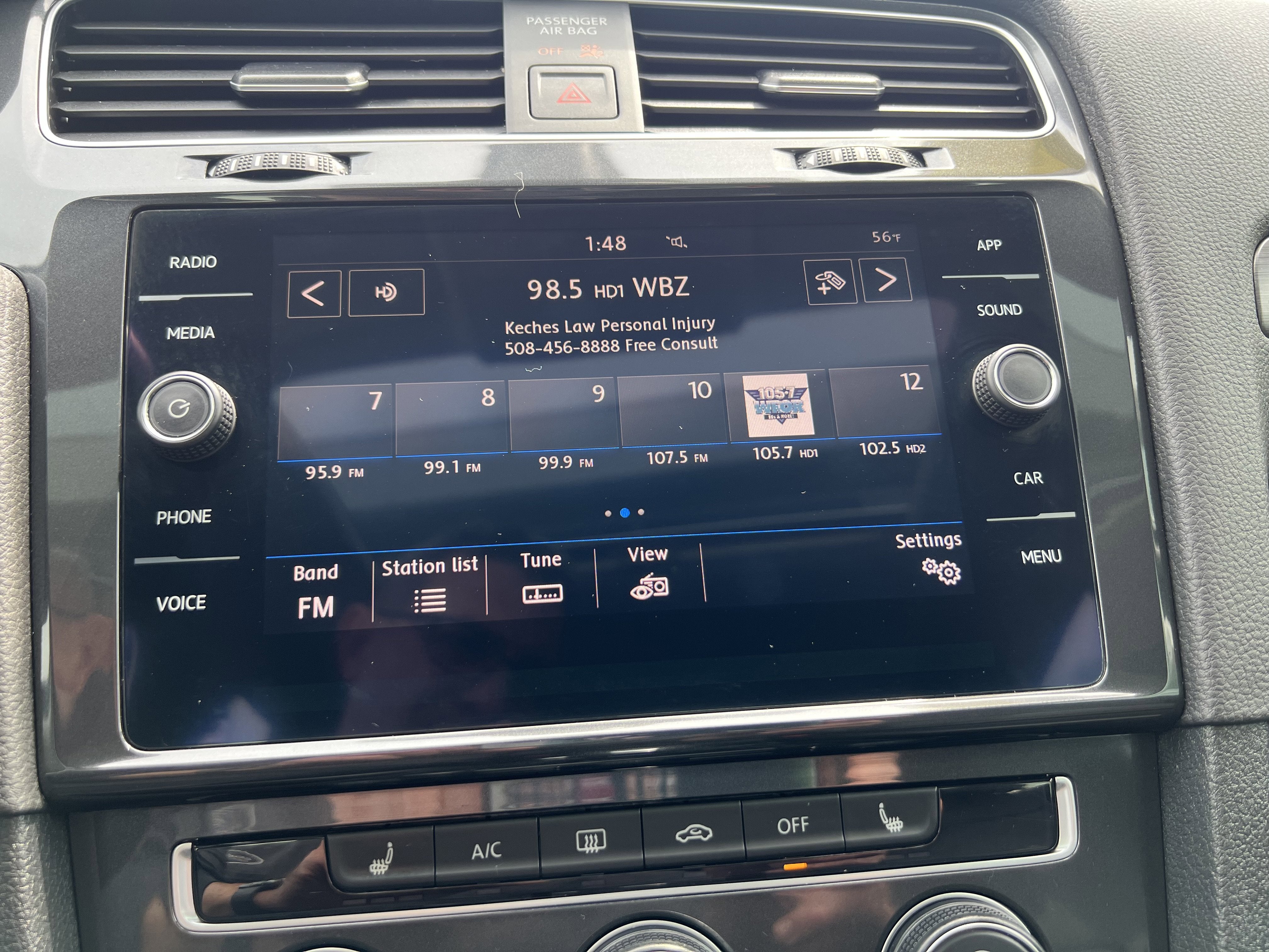 2019 Volkswagen Golf SE
