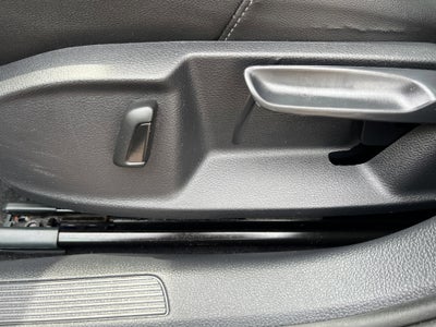 2019 Volkswagen Golf SE