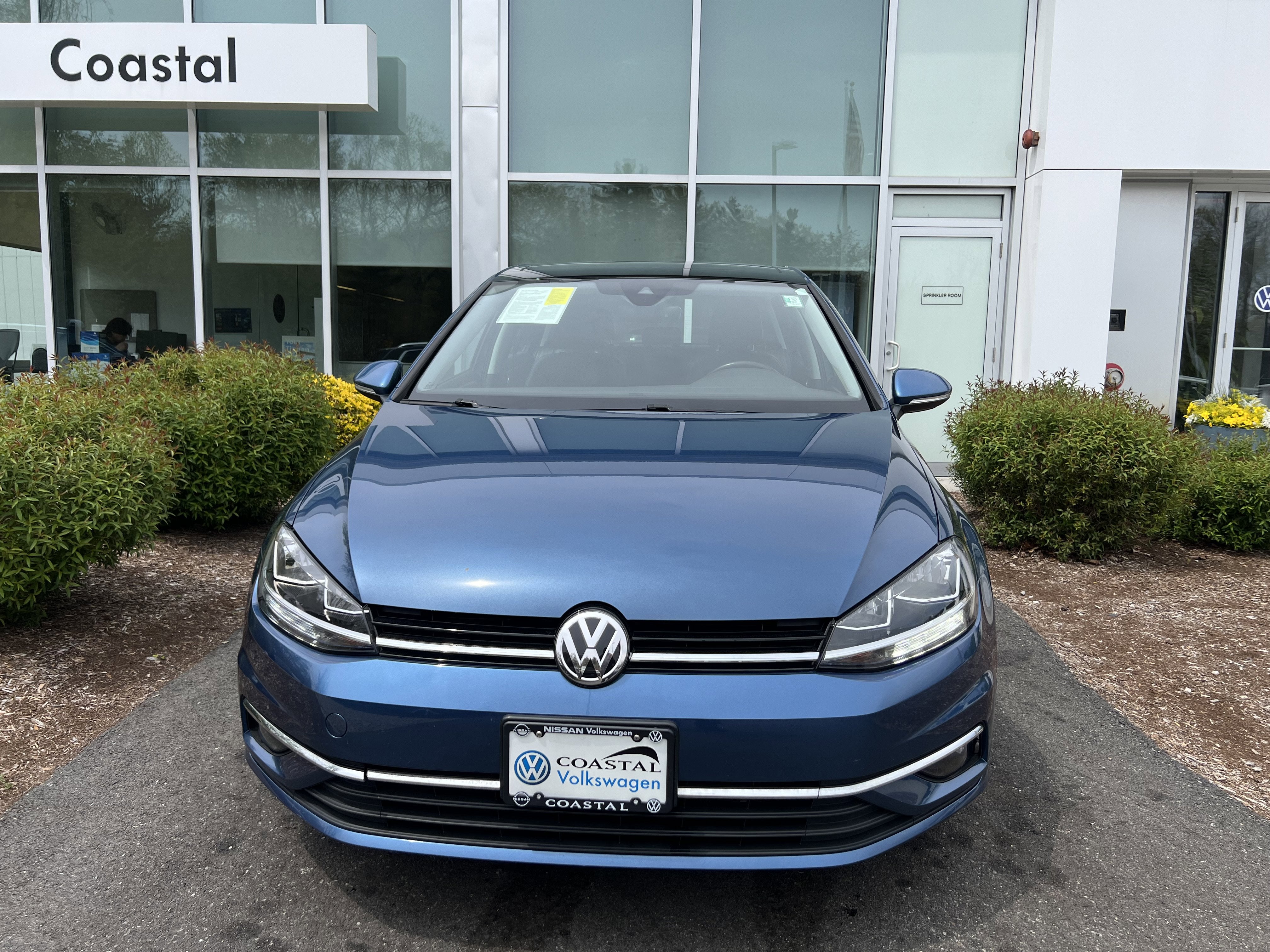 2019 Volkswagen Golf SE