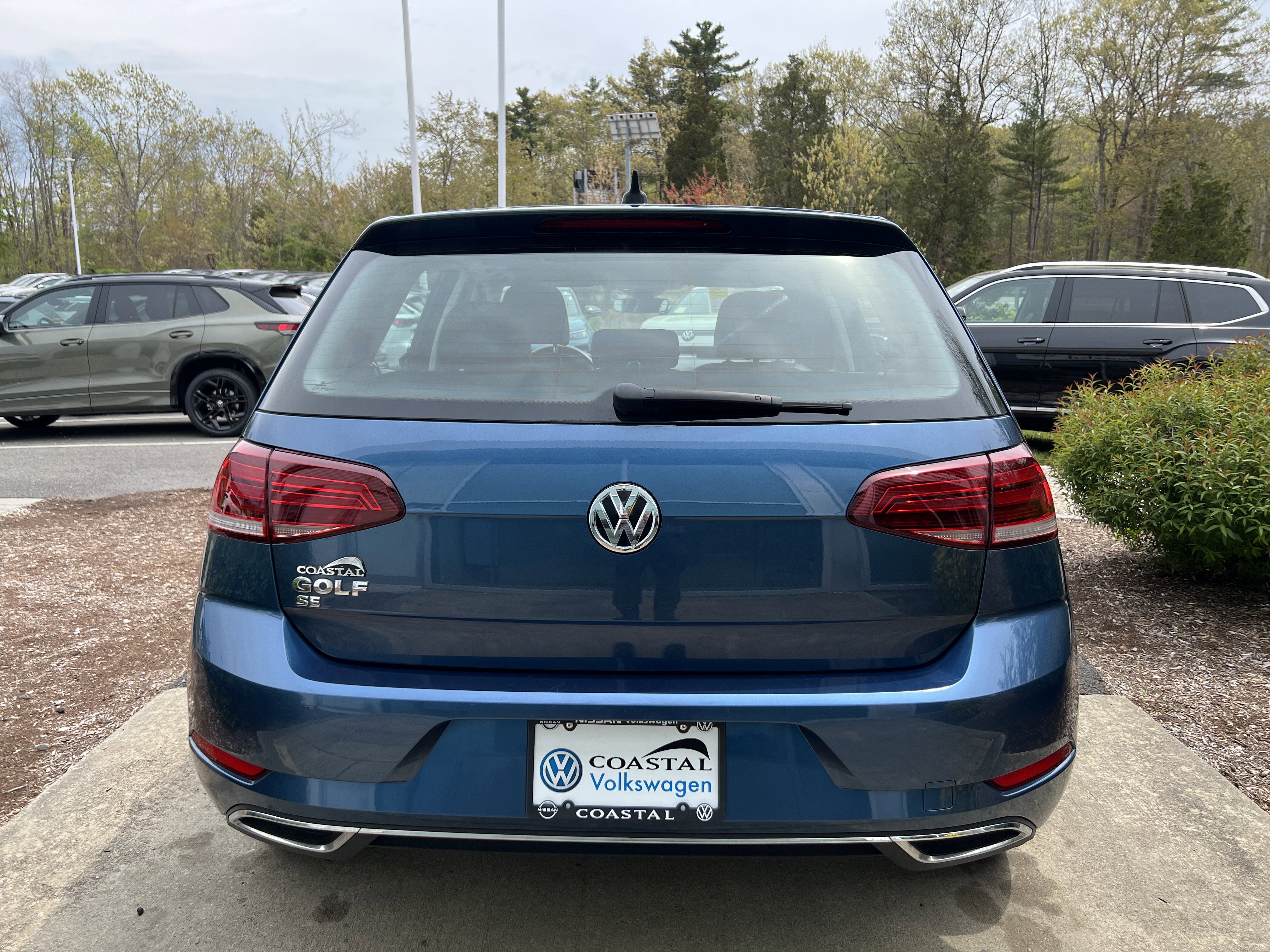 2019 Volkswagen Golf SE
