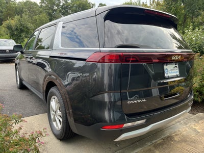 2024 Kia Carnival LX
